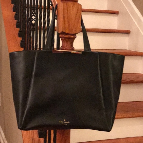 kate spade Handbags - ♠️Kate Spade Camden Way Lenora leather tote♠️